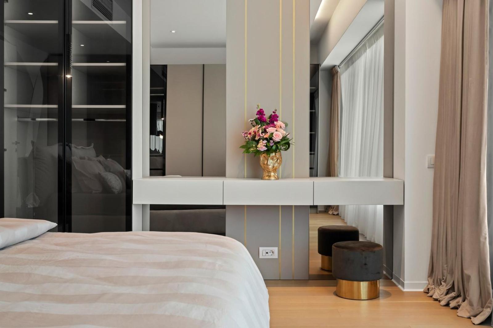One Luxury Bucarest